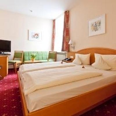 фото отеля Akzent Hotel Goldner Stern Muggendorf