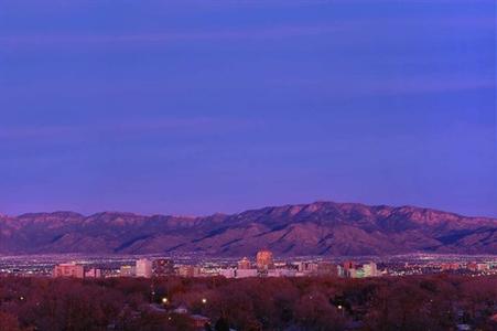 фото отеля Embassy Suites Hotel Albuquerque