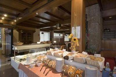 фото отеля Hotel Alpi Bolzano