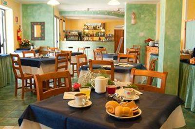 фото отеля Abbaidda Hotel Valledoria