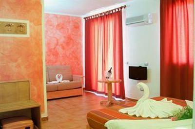 фото отеля Abbaidda Hotel Valledoria