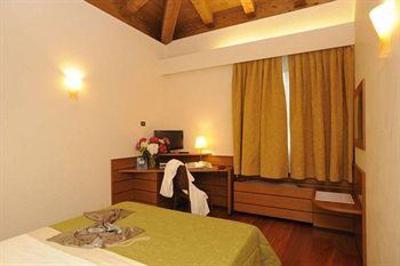 фото отеля Casa Albergo La Rocca