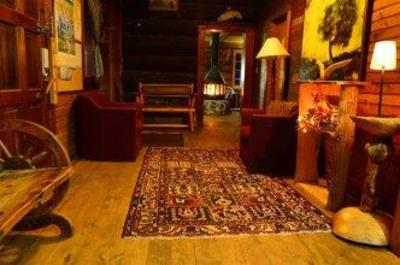 фото отеля Beaverfoot Lodge