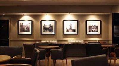 фото отеля Village Hotel Cardiff