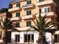 Hotel Belmare
