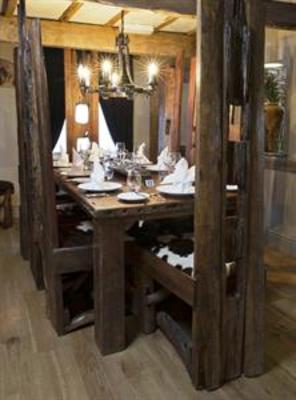 фото отеля The Vernon Hotel and Restaurant