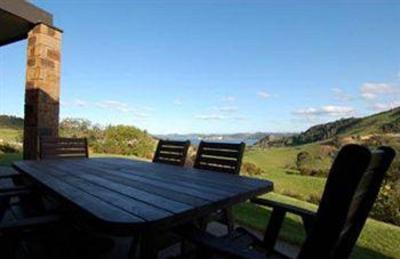 фото отеля Ohuka Place Homestay Whitianga