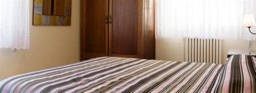 фото отеля Hotel Bruselas