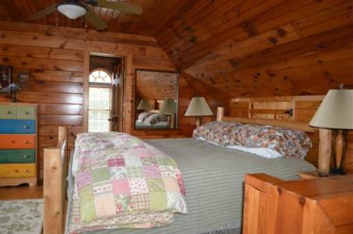 фото отеля Azalea Inn Bed and Breakfast