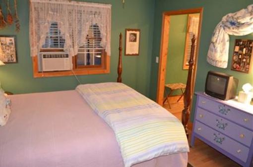фото отеля Azalea Inn Bed and Breakfast