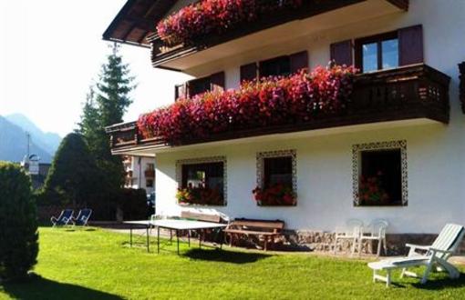 фото отеля Bed and Breakfast Villa Arnika