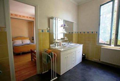 фото отеля La Maison Blanche Lorp Sentaraille