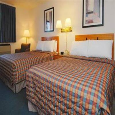 фото отеля Red Carpet Inn Dix