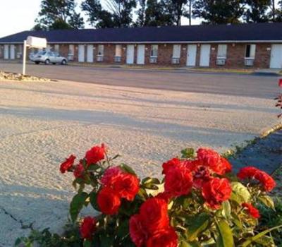 фото отеля Red Carpet Inn Dix
