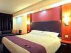 фото отеля Premier Inn York North West