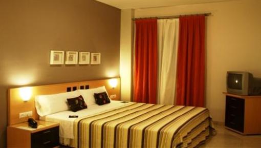 фото отеля Hostal Don Julio