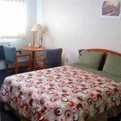 фото отеля C&H Motel