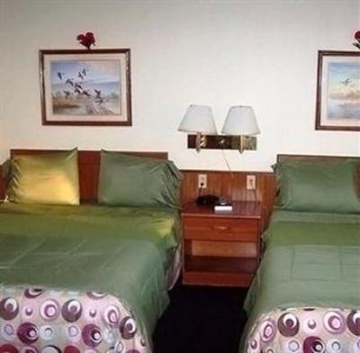 фото отеля C&H Motel