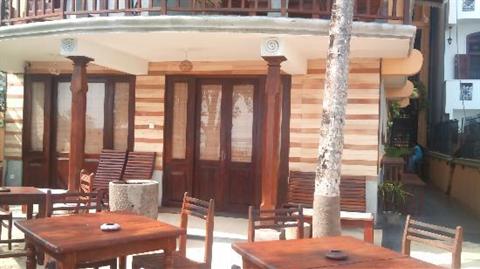 фото отеля Thaproban Beach House