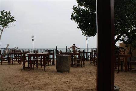 фото отеля Thaproban Beach House