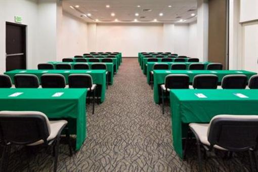 фото отеля Holiday Inn Express Guadalajara Sur Tlaquepaque