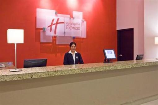 фото отеля Holiday Inn Express Guadalajara Sur Tlaquepaque