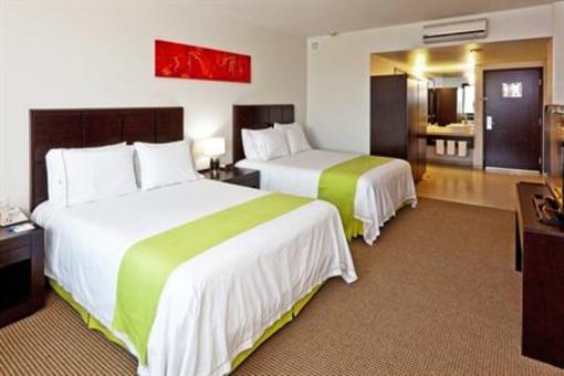 фото отеля Holiday Inn Express Guadalajara Sur Tlaquepaque
