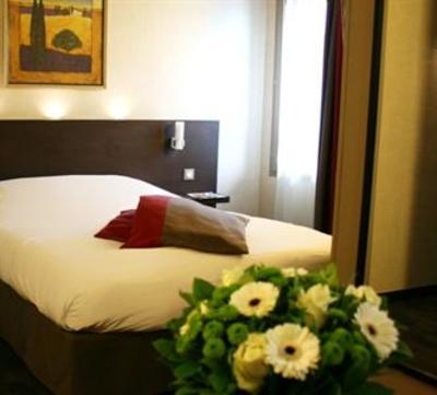 фото отеля Comfort Hotel Maubeuge