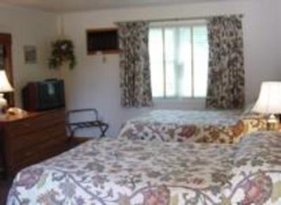 фото отеля The Village Motel Richfield Springs