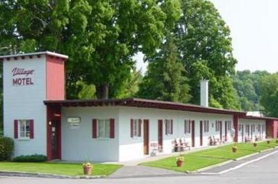 фото отеля The Village Motel Richfield Springs