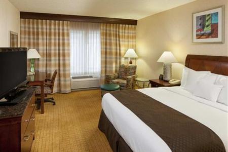 фото отеля Doubletree By Hilton Bloomington