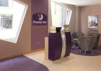 фото отеля Premier Inn Bury