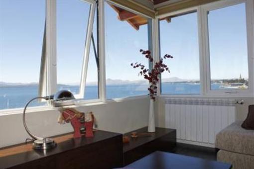 фото отеля Lake View Apartment