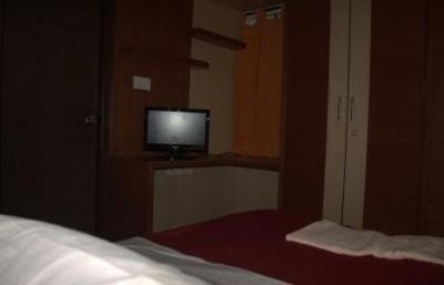 фото отеля Midway Inn