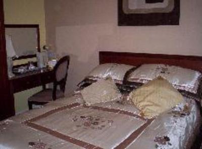 фото отеля Ryecroft Hotel
