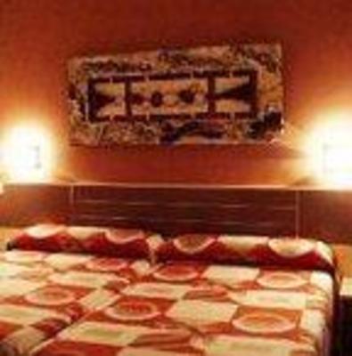 фото отеля Hostal El Laurel