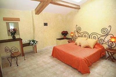 фото отеля Domaine De Blancardy Hostel Moulès-et-Baucels