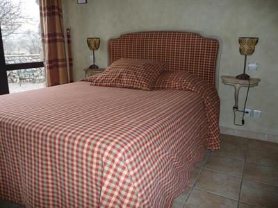 фото отеля Domaine De Blancardy Hostel Moulès-et-Baucels