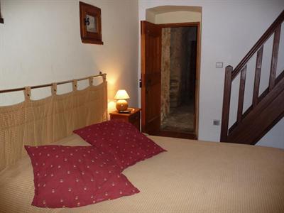 фото отеля Domaine De Blancardy Hostel Moulès-et-Baucels