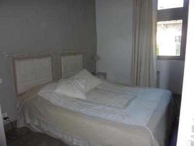 фото отеля Domaine De Blancardy Hostel Moulès-et-Baucels