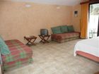 фото отеля Domaine De Blancardy Hostel Moulès-et-Baucels
