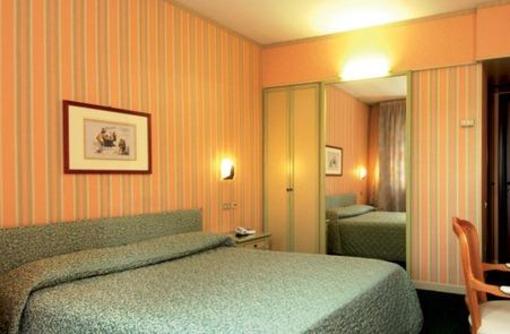 фото отеля Hotel Daniel Basiano