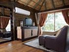 фото отеля Mivumo River Lodge Selous Game Reserve