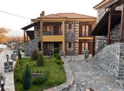 фото отеля Guesthouse Yades