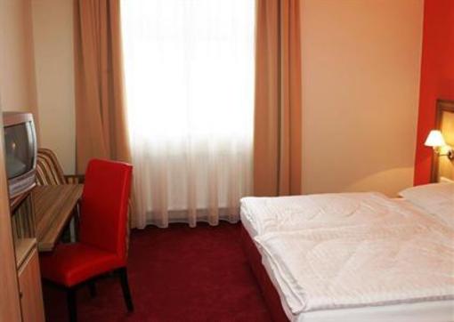 фото отеля Hotel U Divadla