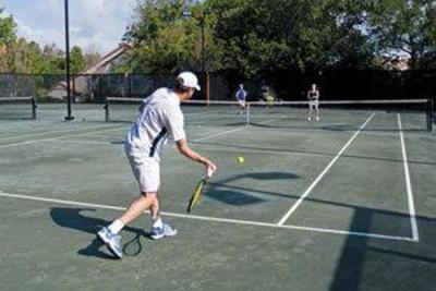 фото отеля TOPS'L Beach & Racquet Resort Summit