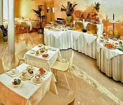 фото отеля Studios Hotel Cologno Monzese