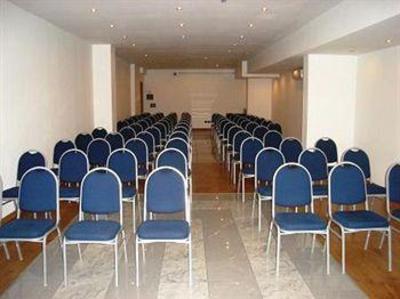 фото отеля Studios Hotel Cologno Monzese