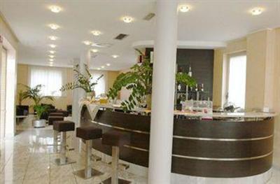 фото отеля Studios Hotel Cologno Monzese