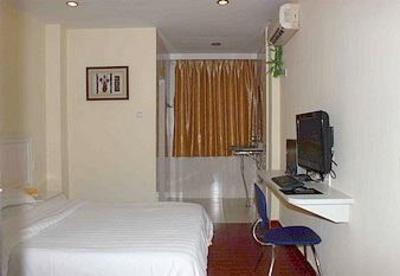фото отеля Longhua Fuxinlong Hotel
